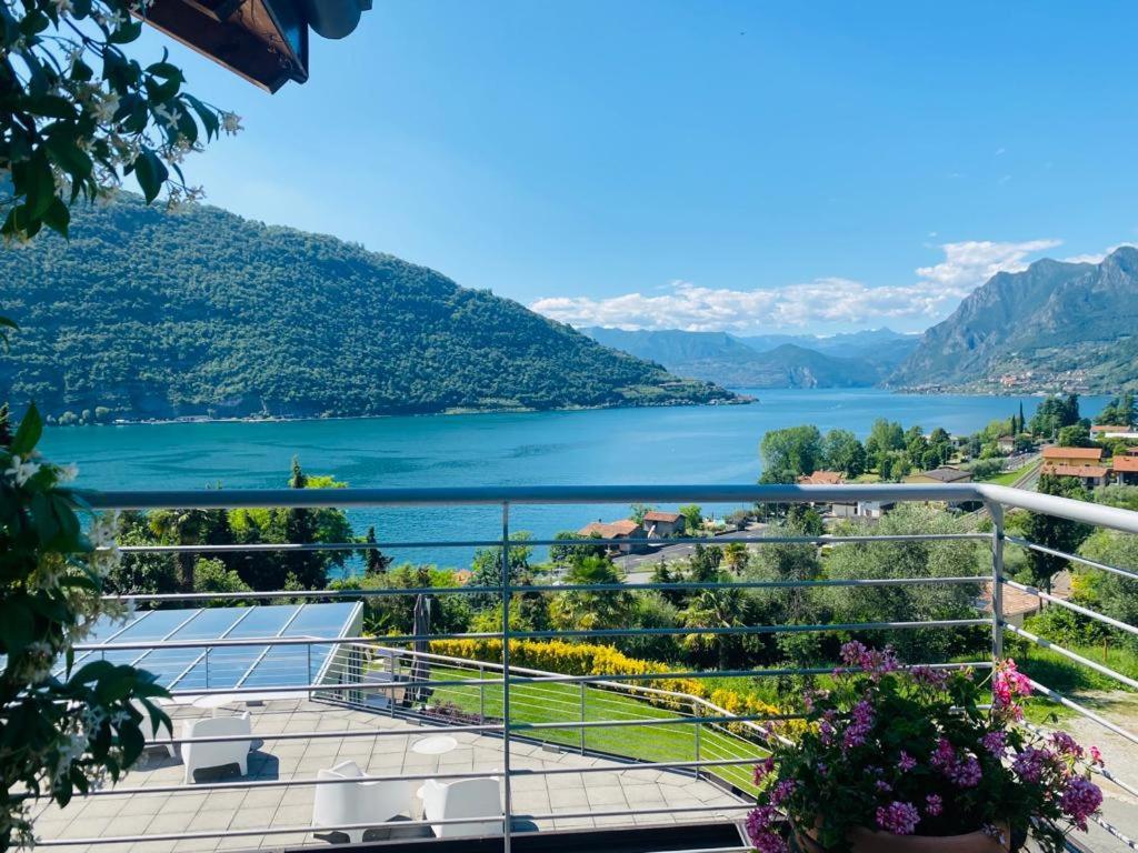 Vela Di Soleville Camere Con E Senza Vista Lago Con Ristorante & Pizzeria Sale Marasino Dış mekan fotoğraf