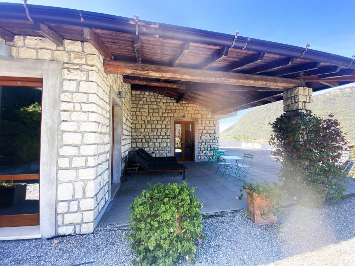 Vela Di Soleville Camere Con E Senza Vista Lago Con Ristorante & Pizzeria Sale Marasino Dış mekan fotoğraf