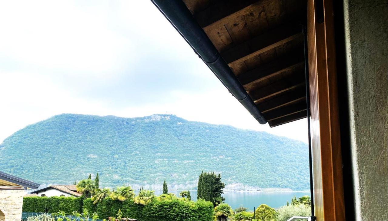 Vela Di Soleville Camere Con E Senza Vista Lago Con Ristorante & Pizzeria Sale Marasino Dış mekan fotoğraf