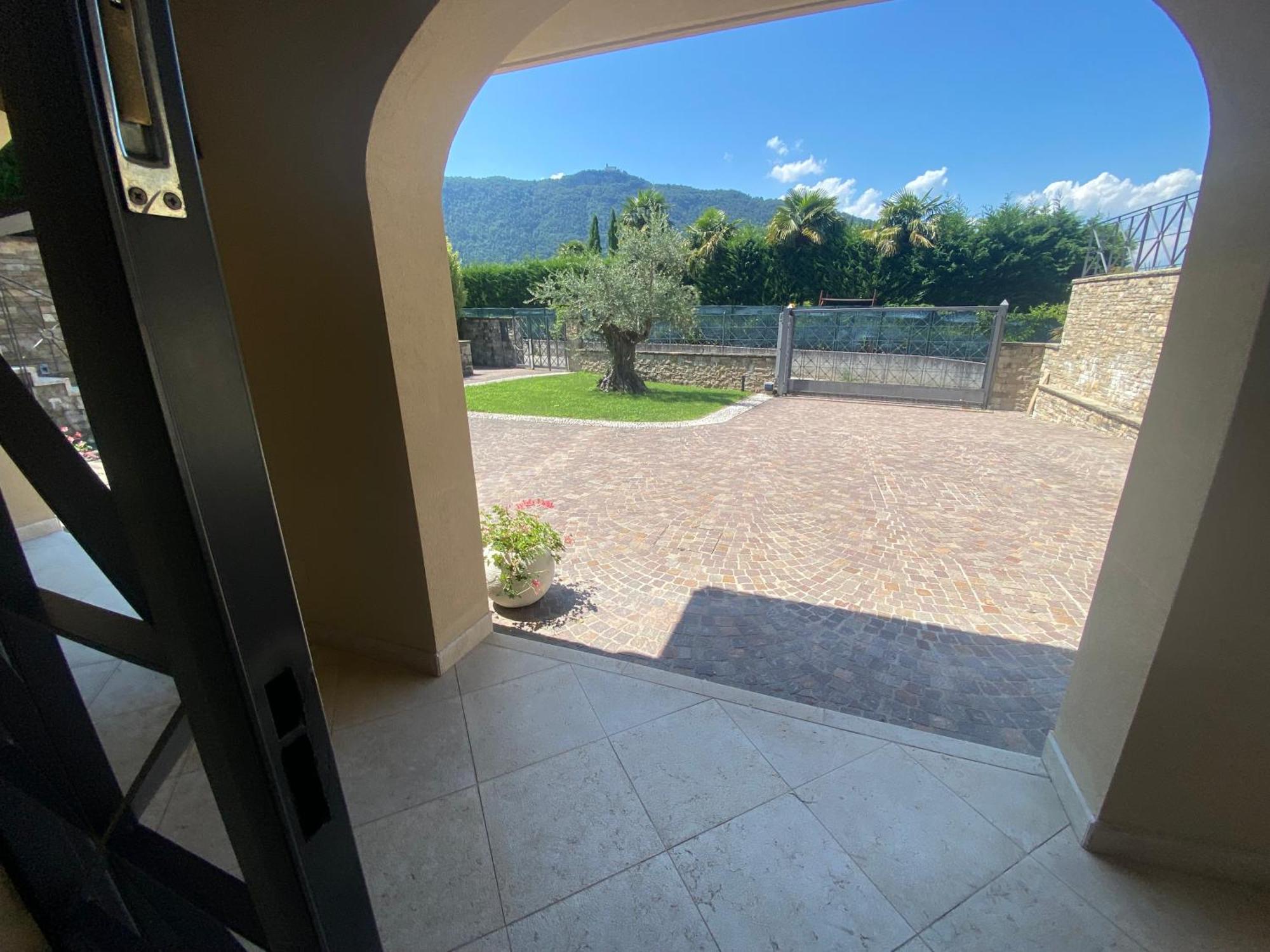 Vela Di Soleville Camere Con E Senza Vista Lago Con Ristorante & Pizzeria Sale Marasino Dış mekan fotoğraf